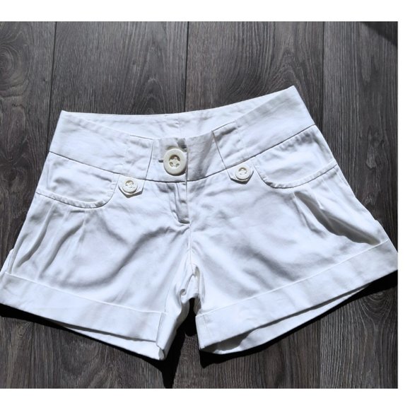 FARM Rio - Vintage White Shorts - Size XS - Picture 1 of 8